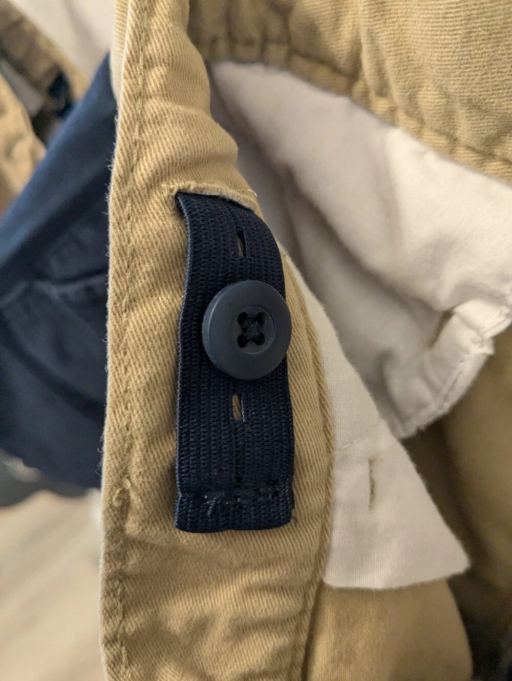 4️⃣ Children's Place Boy's Uniform Chino Shorts in Navy & Khaki; Size: 5